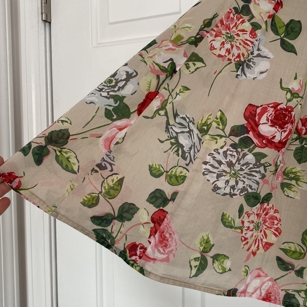 Cabi cotton skirt with rose design. - Picture 9 of 10